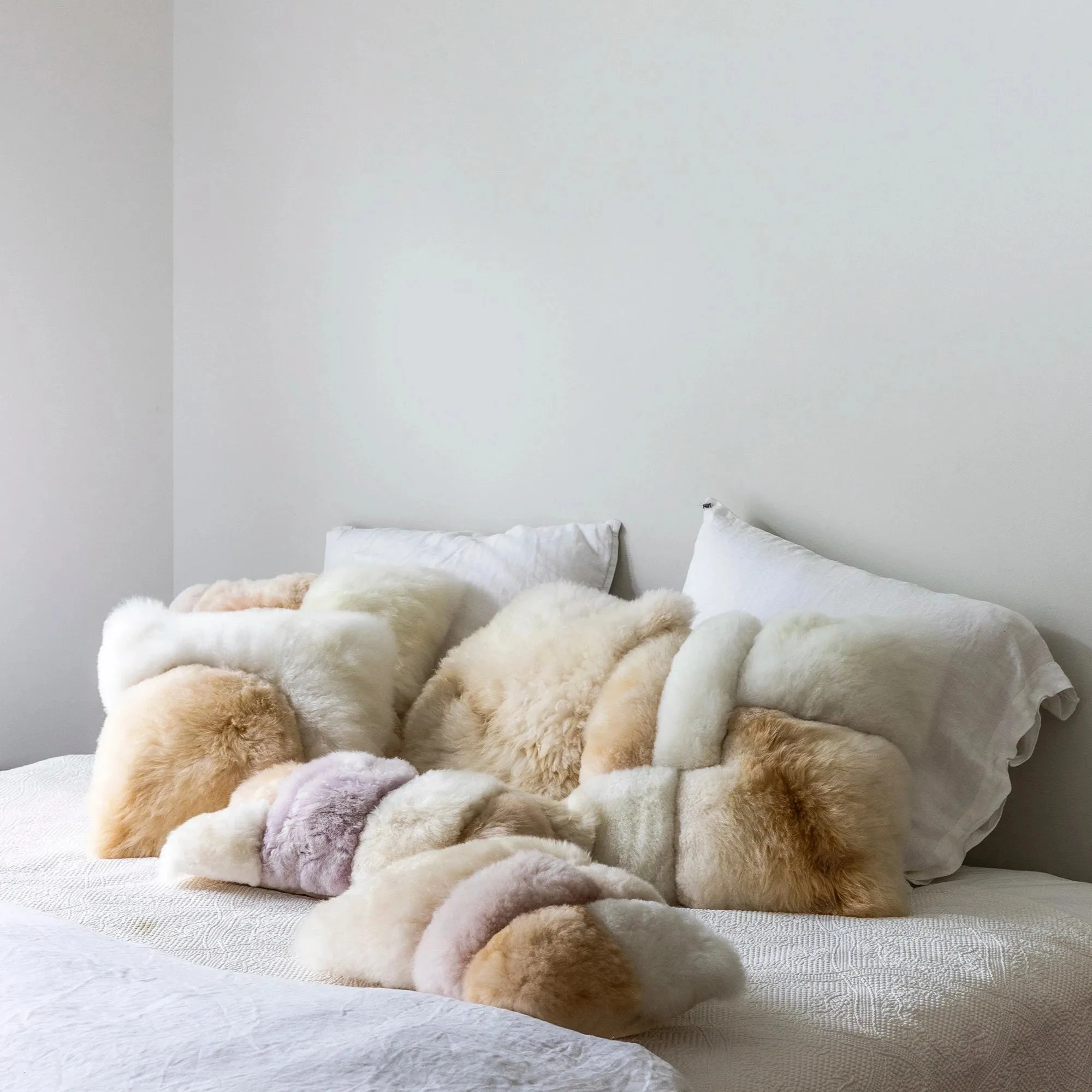 Alpaca Colorblock Pillow Crema