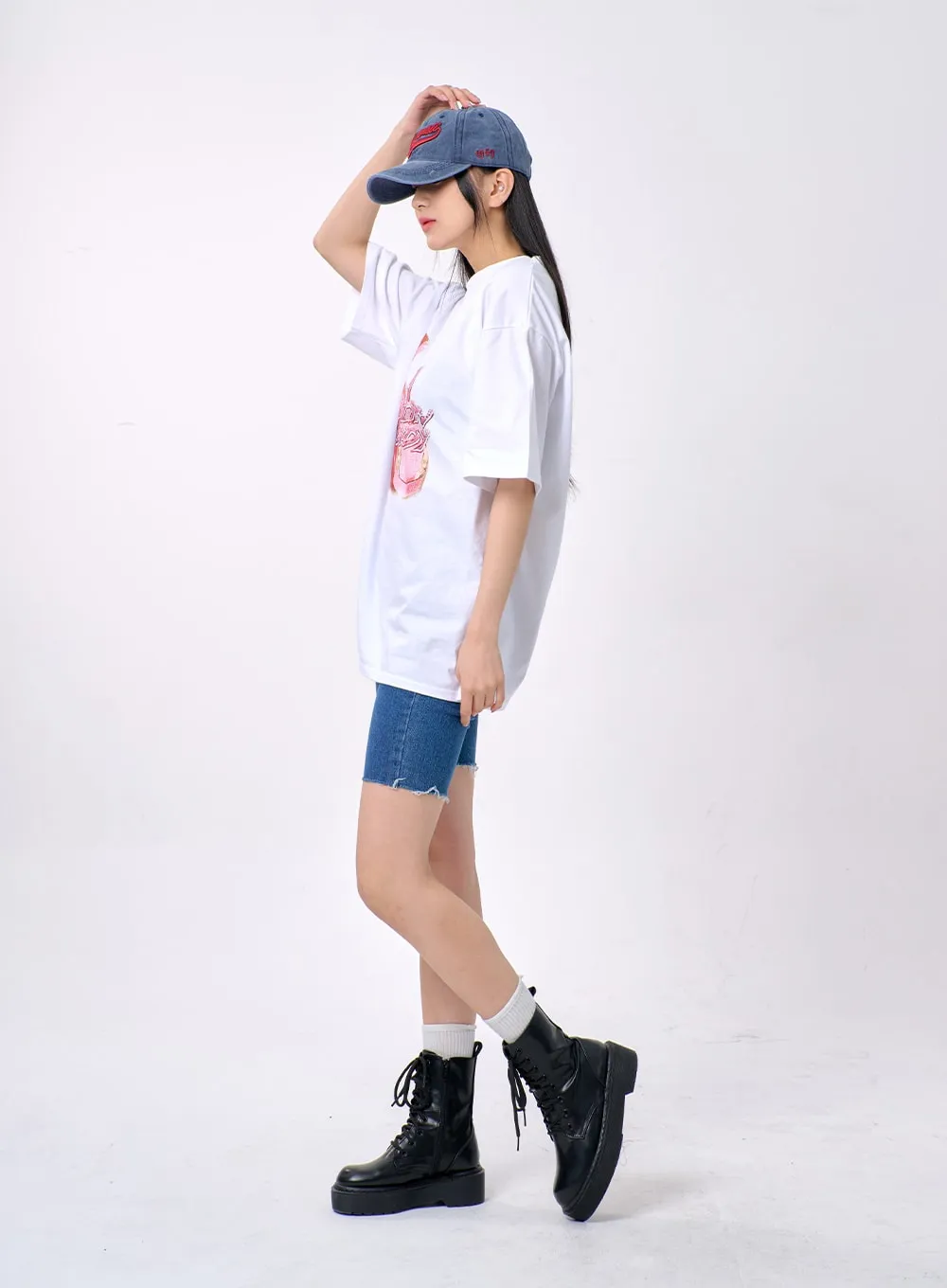 Oversized Graphic Tee BA327