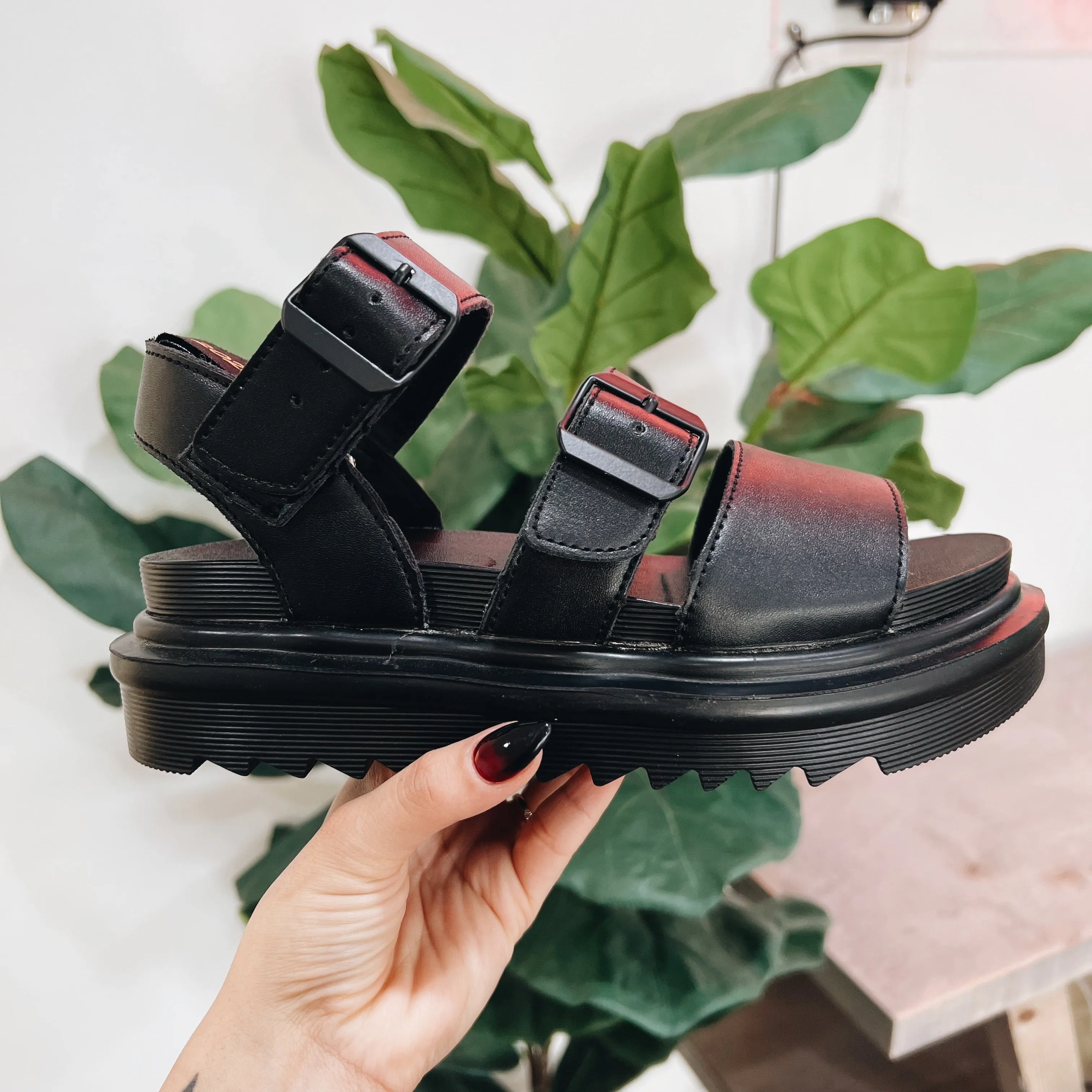 Salem Sandal